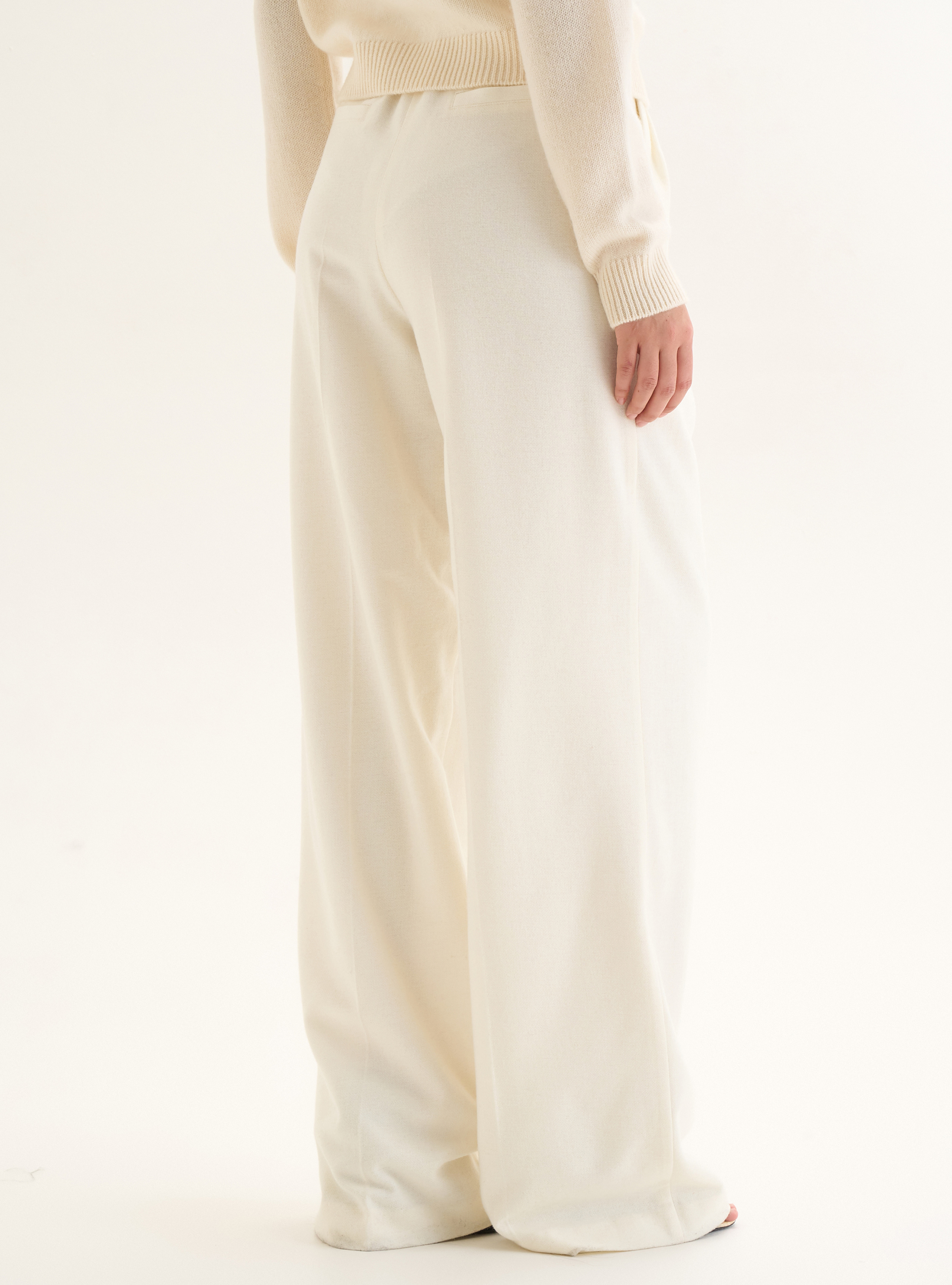 Брюки с защипами из шерсти, фото 4 Брюки с защипами из шерсти, фото 4