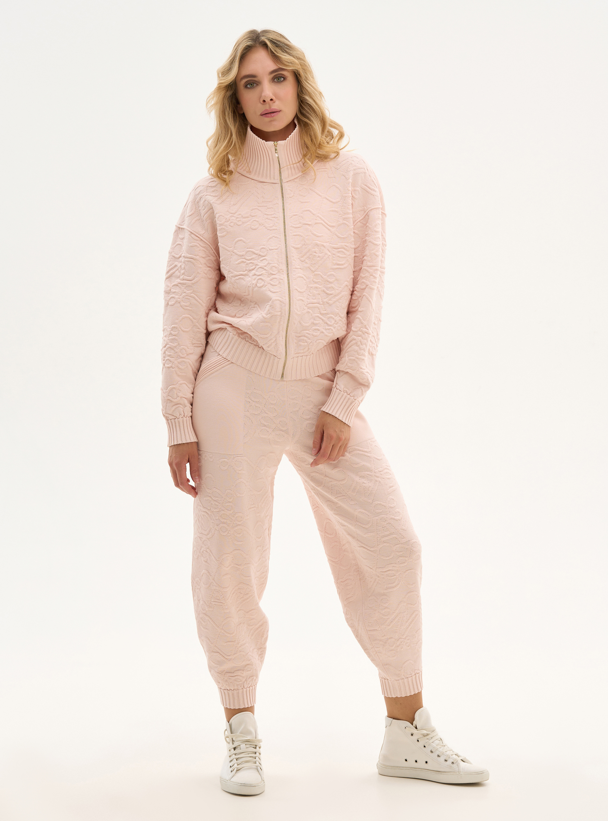 Брюки-джоггеры, фото 2 Брюки-джоггеры, фото 2