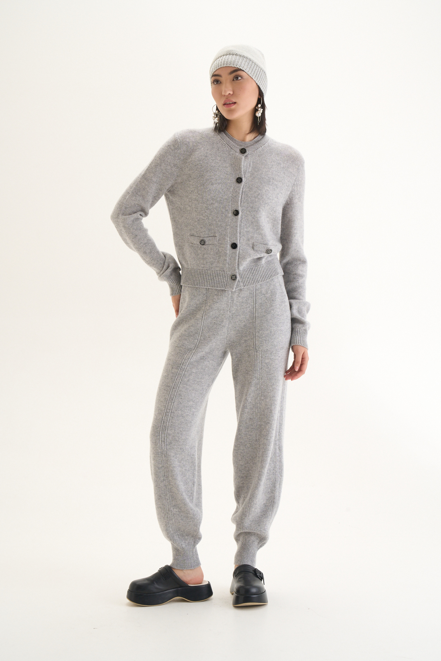 Брюки-джоггеры из кашемира, фото 2 Брюки-джоггеры из кашемира, фото 2