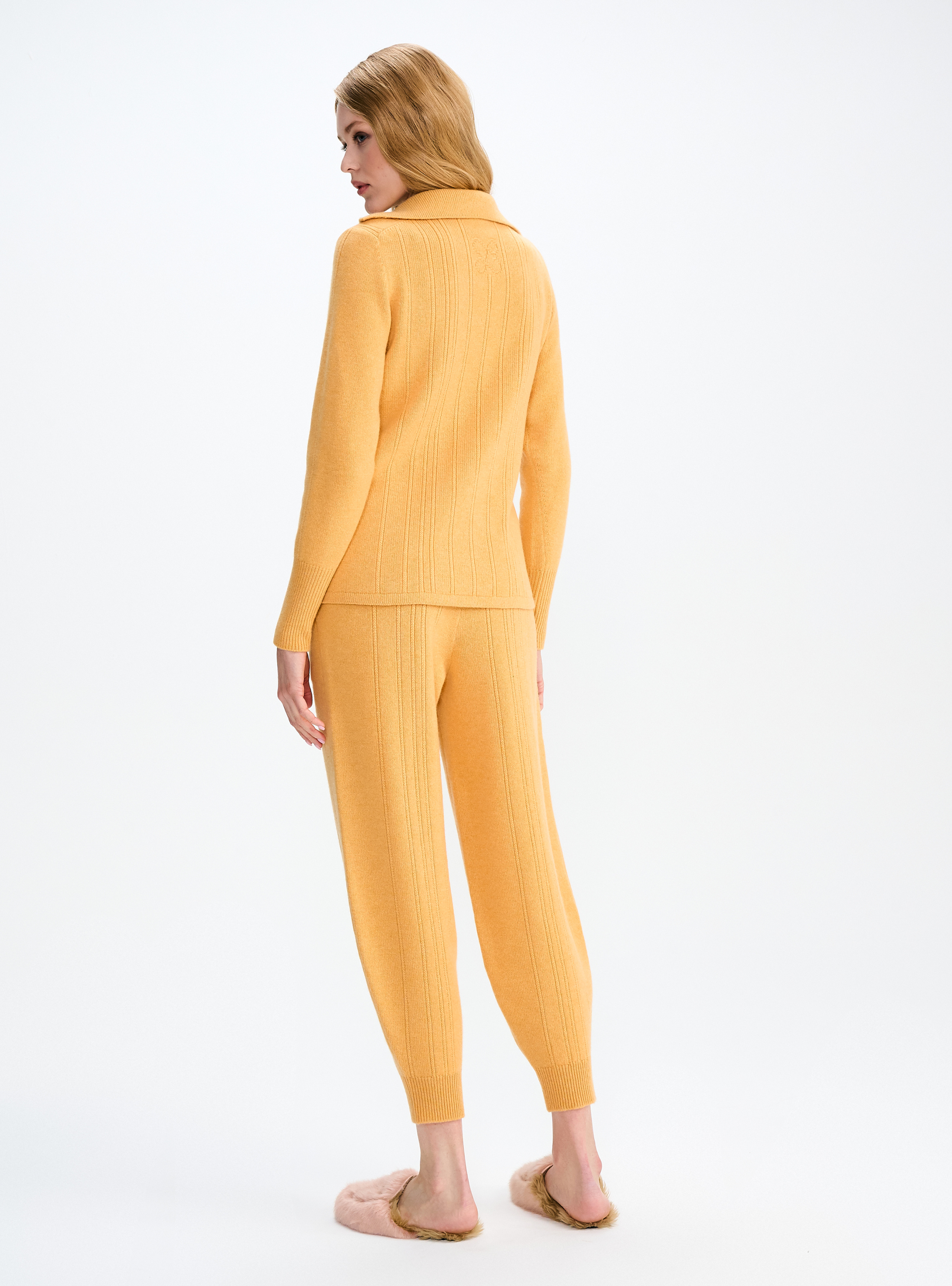 Брюки-джоггеры из кашемира, фото 2 Брюки-джоггеры из кашемира, фото 2