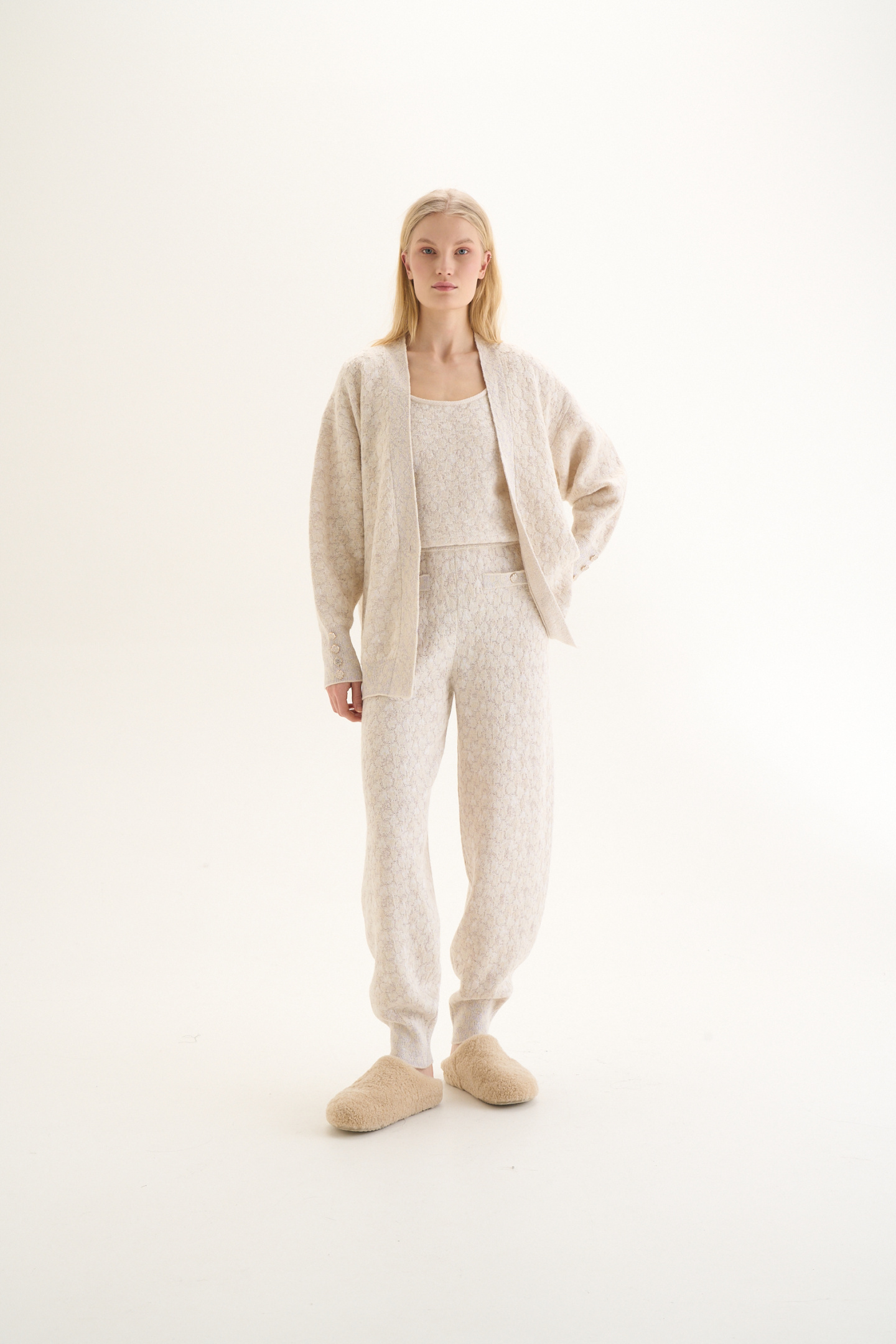 Брюки-джоггеры из шерсти, фото 2 Брюки-джоггеры из шерсти, фото 2