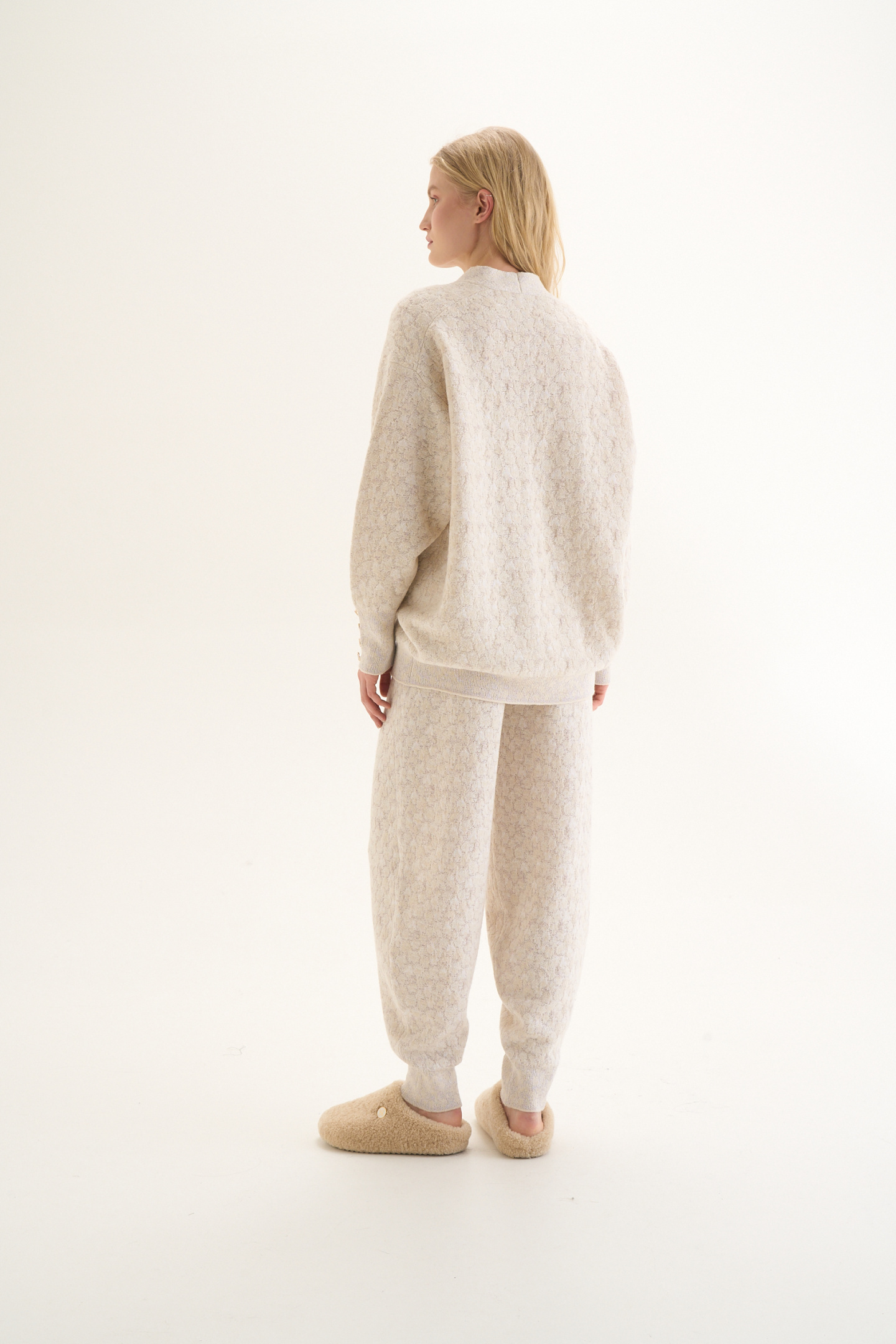 Брюки-джоггеры из шерсти, фото 3 Брюки-джоггеры из шерсти, фото 3