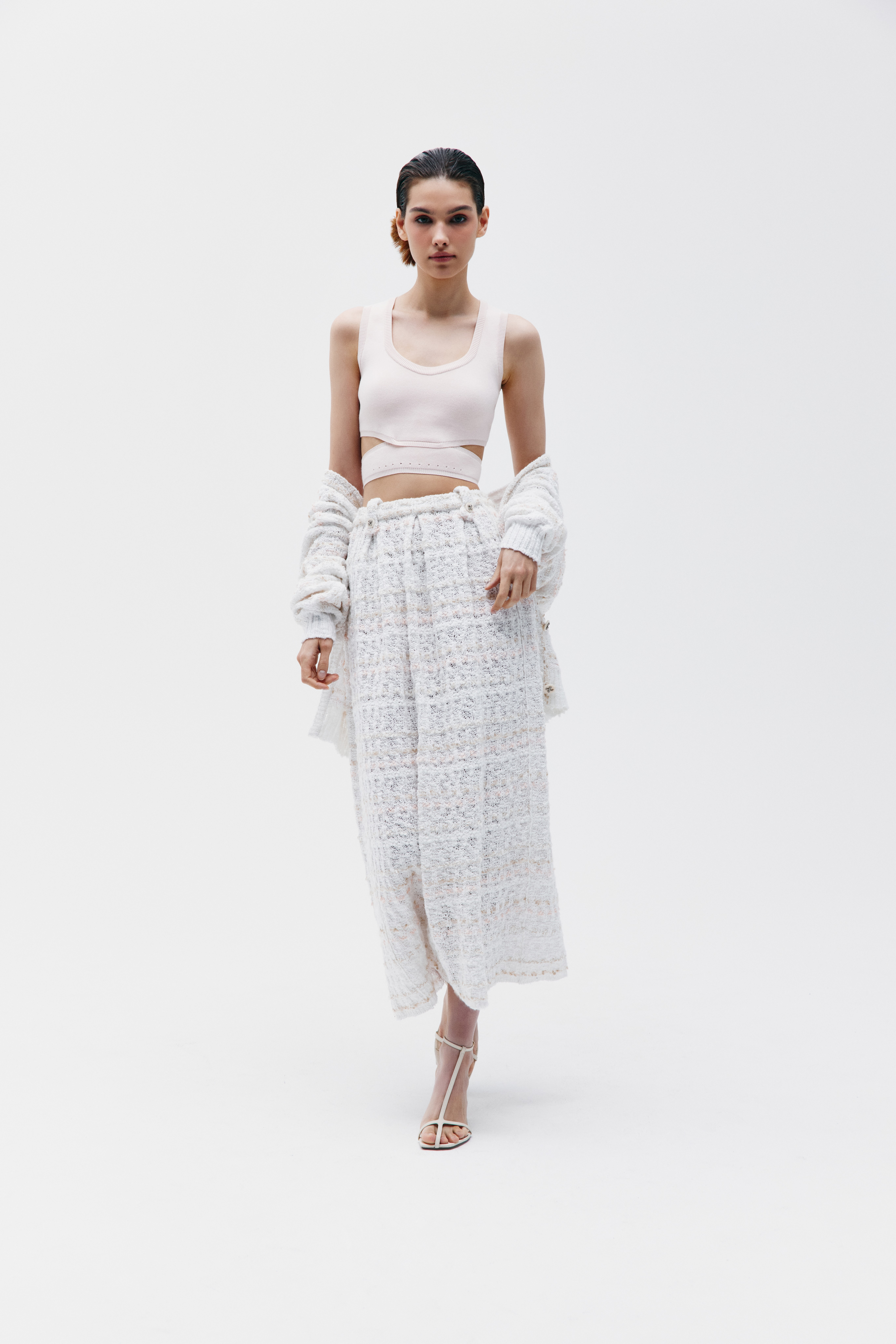 Топ с вырезом, фото 2 Топ с вырезом, фото 2