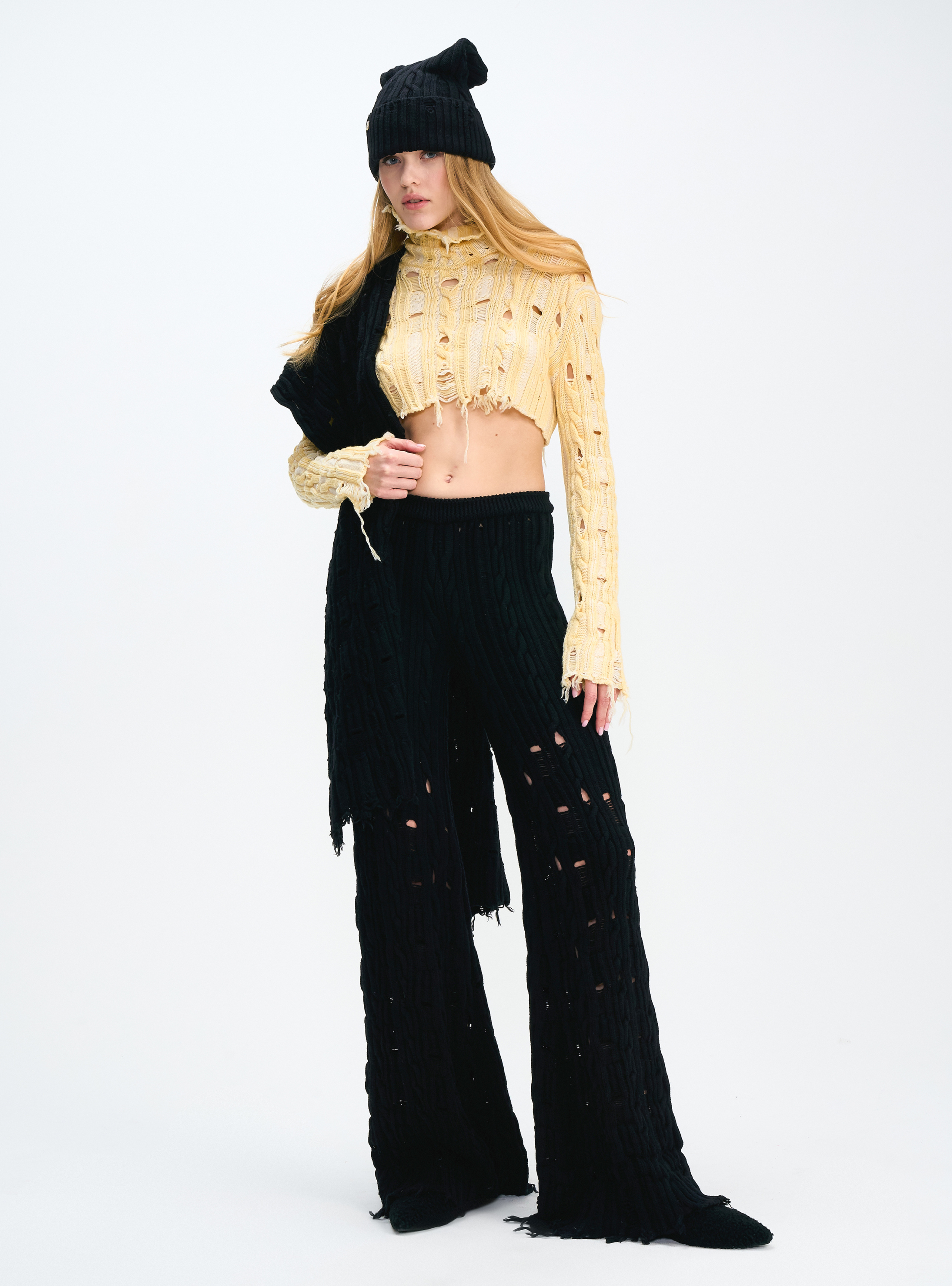 Короткий джемпер с высоким горлом и эффектом необработанных краев, фото 1